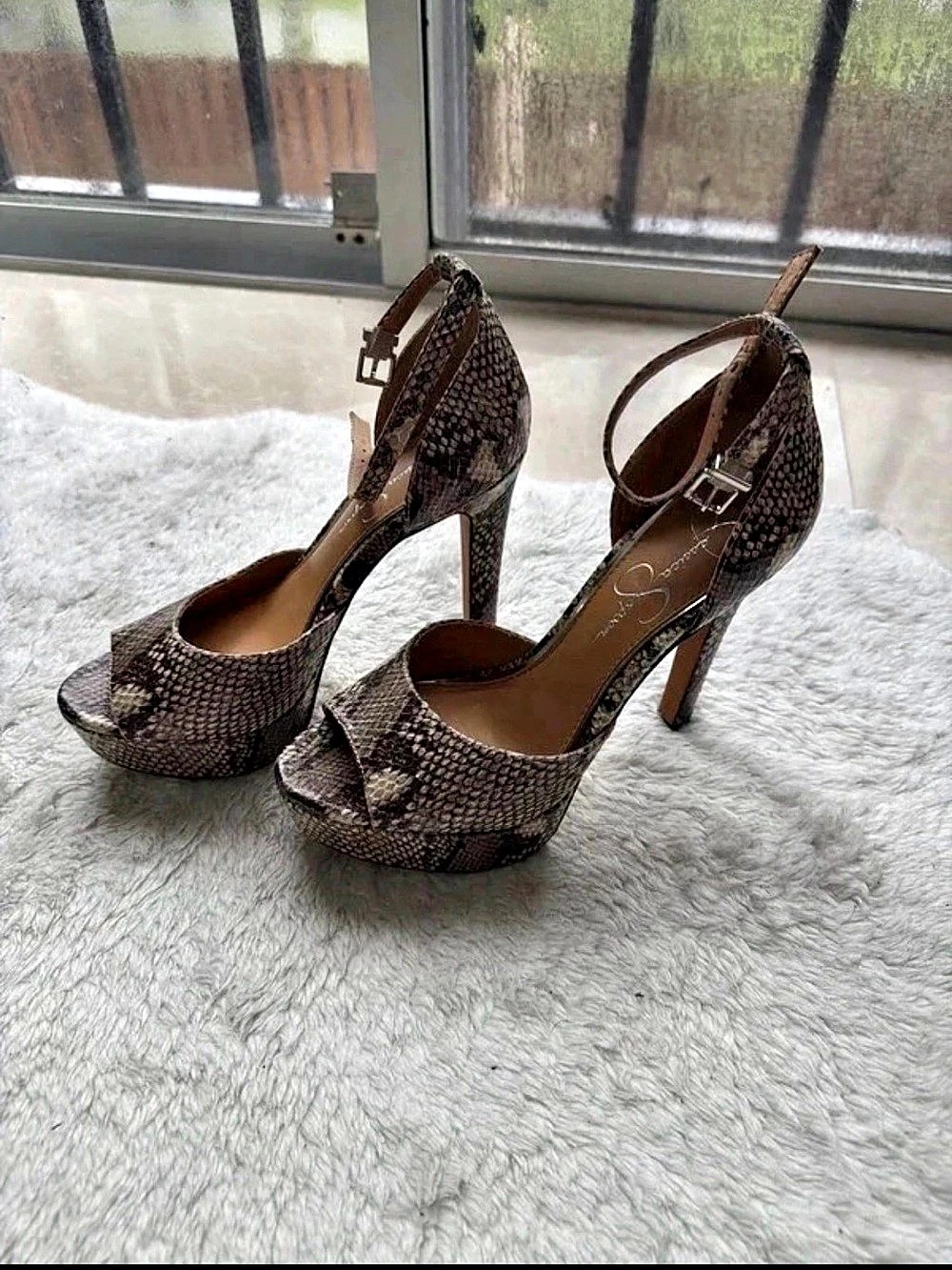 Jessica Simpson Kimli Snake Embossed Platform Pump Pumps in Brown